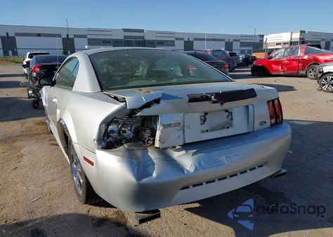 2001 Ford Mustang z USA, uszkodzony, nr VIN 1FAFP40481F186634